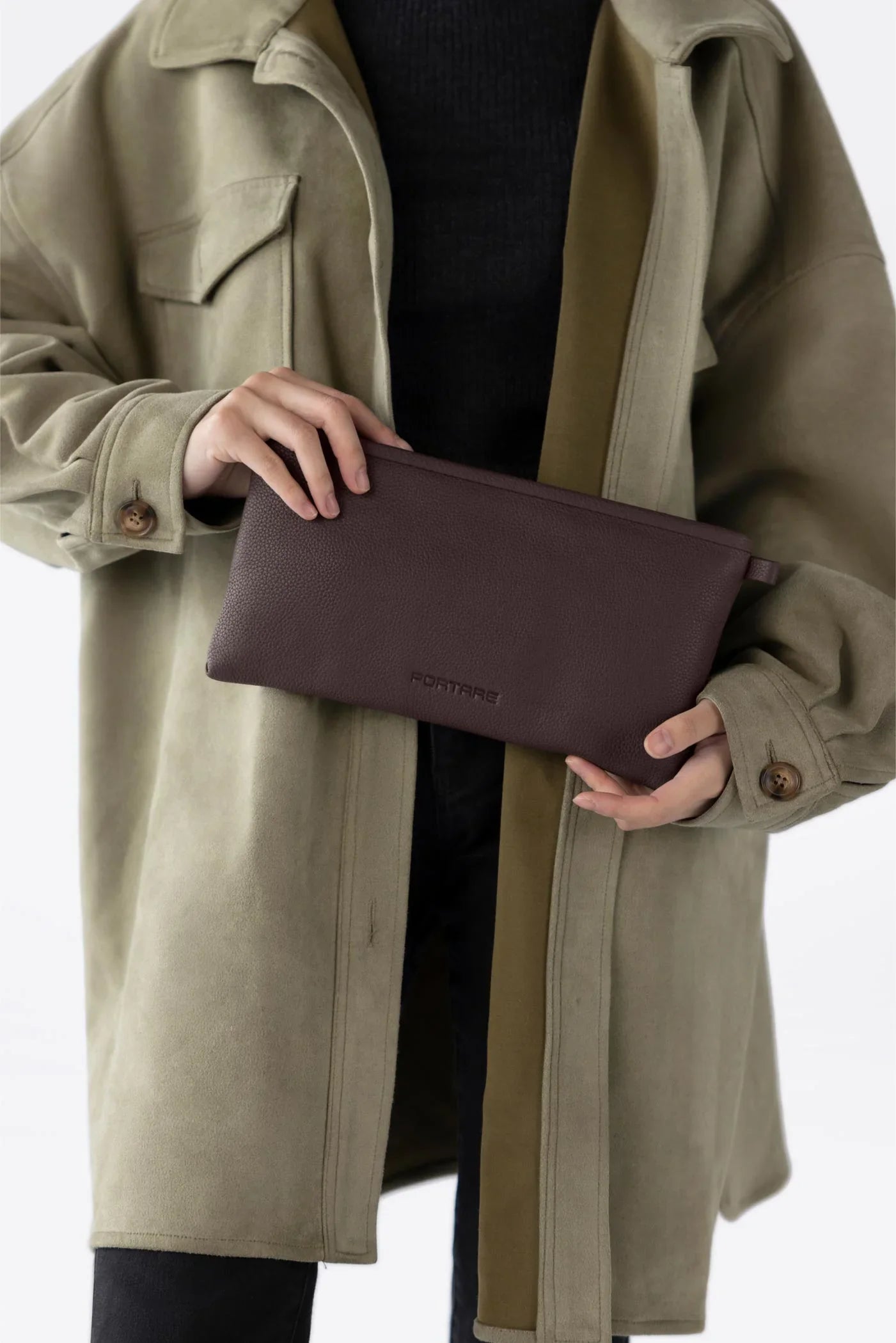 #colour_chestnut brown